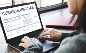 Mandare il cv sul web o presentarlo in sede?